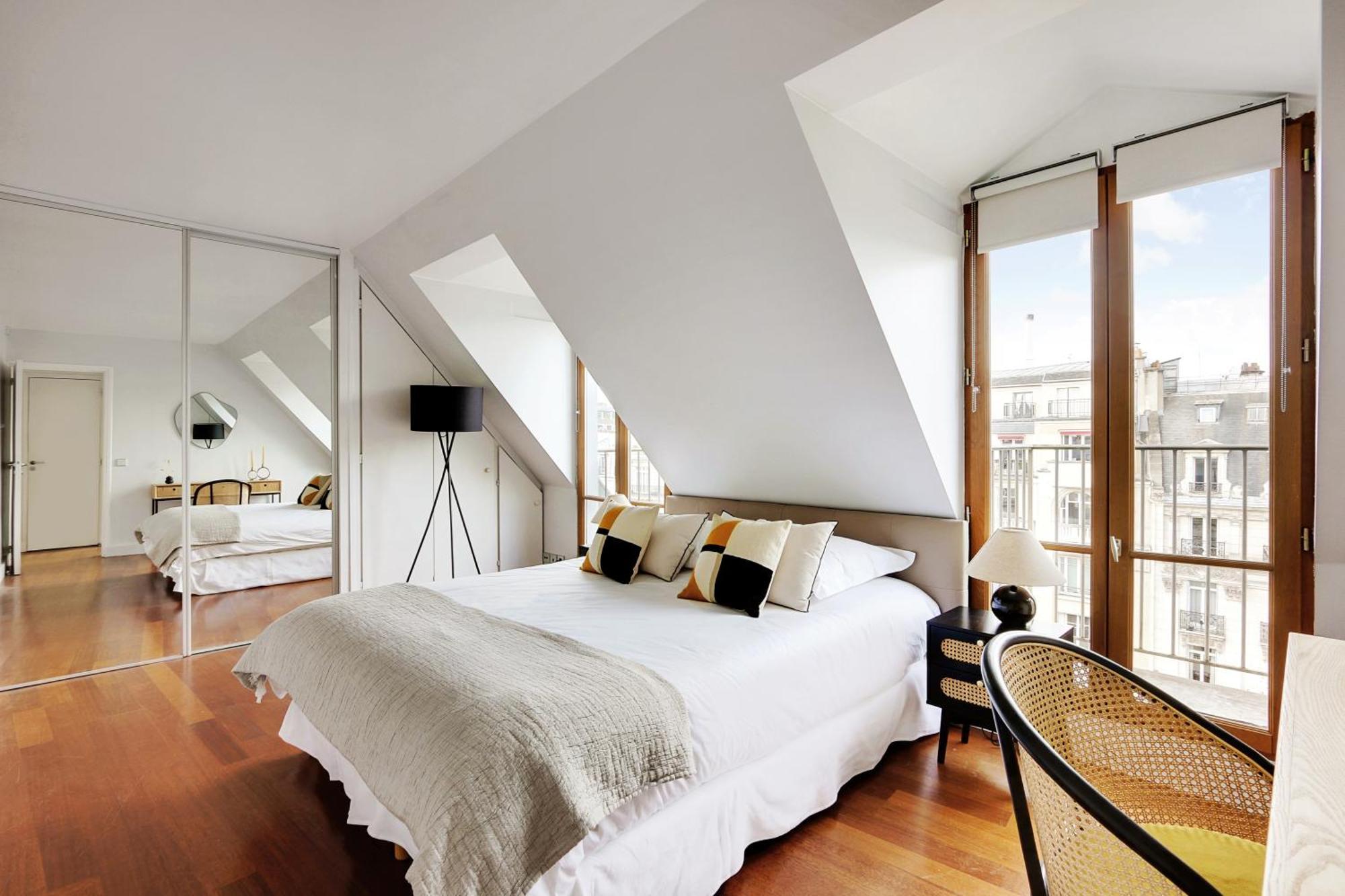 Eiffel Tower View Apartment Paris Exterior photo