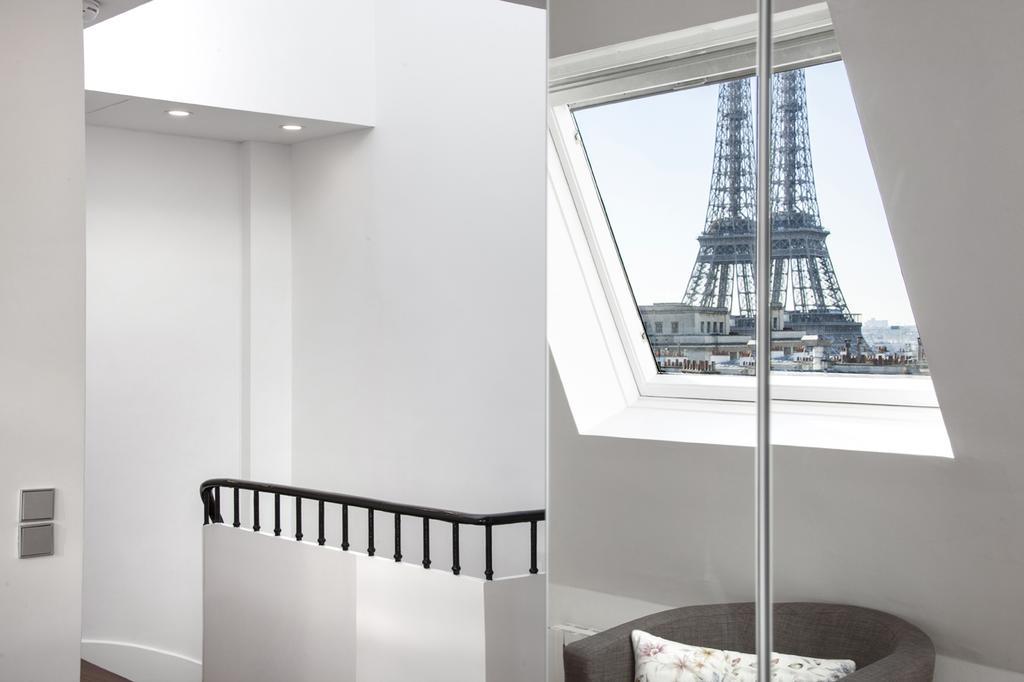 Eiffel Tower View Apartment Paris Exterior photo